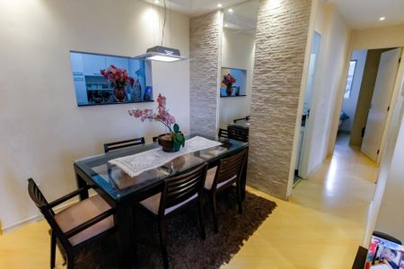 Apartamento à venda com 70m², 3 quartos e 2 vagas Apartamento à venda com 70m², 3 quartos e 2 vagasDetalhe Sala