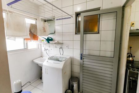 Apartamento à venda com 70m², 3 quartos e 2 vagas Apartamento à venda com 70m², 3 quartos e 2 vagasÁrea de Serviço