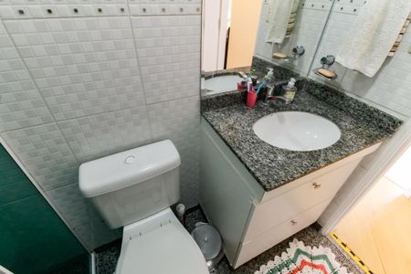 Apartamento à venda com 70m², 3 quartos e 2 vagasBanheiro Corredor