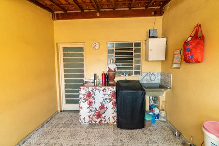 Casa à venda com 100m², 3 quartos e 1 vagaÁrea de Serviço