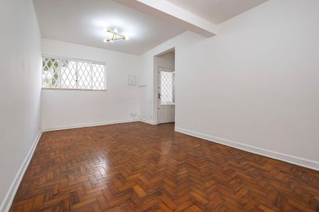 Sala de casa de condomínio para alugar com 2 quartos, 110m² em Paraíso, São Paulo