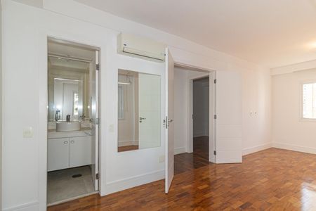 Apartamento à venda com 97m², 2 quartos e 1 vaga Apartamento à venda com 97m², 2 quartos e 1 vagaQuarto Suíte
