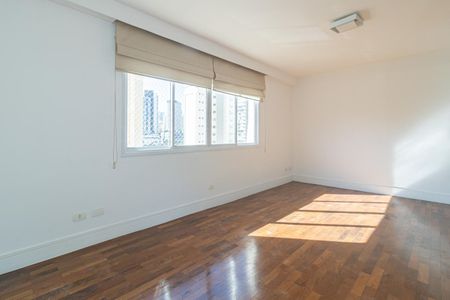 Apartamento à venda com 97m², 2 quartos e 1 vaga Apartamento à venda com 97m², 2 quartos e 1 vagaSala