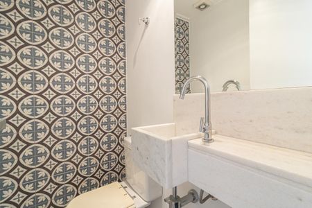 Apartamento à venda com 97m², 2 quartos e 1 vaga Apartamento à venda com 97m², 2 quartos e 1 vagaLavabo