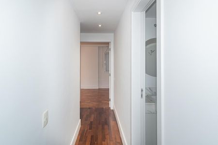 Apartamento à venda com 97m², 2 quartos e 1 vaga Apartamento à venda com 97m², 2 quartos e 1 vagaCorredor