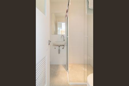 Apartamento à venda com 97m², 2 quartos e 1 vaga Apartamento à venda com 97m², 2 quartos e 1 vagaBanheiro de Serviço