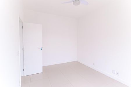 Quarto 1 de apartamento para alugar com 2 quartos, 70m² em Todos Os Santos, Rio de Janeiro