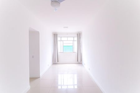 Sala de apartamento para alugar com 2 quartos, 70m² em Todos Os Santos, Rio de Janeiro
