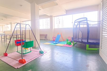Apartamento para alugar com 70m², 2 quartos e 1 vaga Apartamento para alugar com 70m², 2 quartos e 1 vagaÁrea comum - Playground
