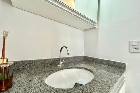 Apartamento para alugar com 56m², 3 quartos e 1 vaga Apartamento para alugar com 56m², 3 quartos e 1 vagaBanheiro