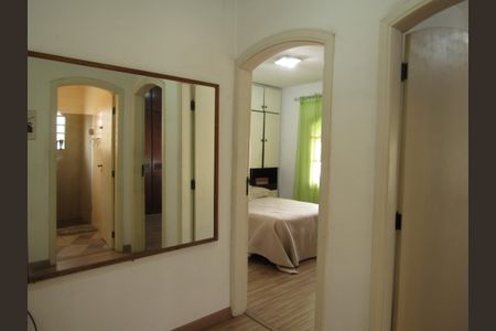 Casa para alugar com 500m², 3 quartos e 5 vagasCorredores