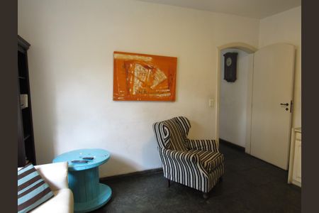 Casa para alugar com 500m², 3 quartos e 5 vagasSala de TV