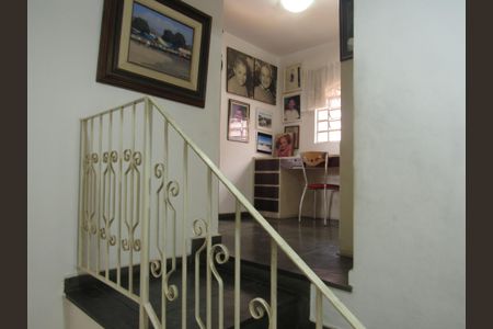 Casa para alugar com 500m², 3 quartos e 5 vagasCorredores