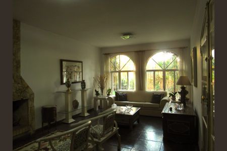 Sala de casa para alugar com 3 quartos, 500m² em Adalgisa, Osasco