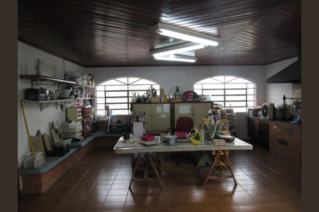 Casa para alugar com 500m², 3 quartos e 5 vagasAteliê