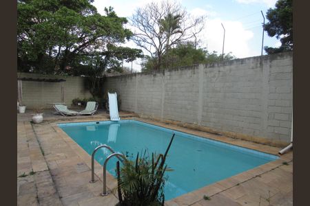 Casa para alugar com 500m², 3 quartos e 5 vagasÁrea externa