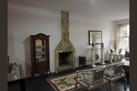 Casa para alugar com 500m², 3 quartos e 5 vagasSala