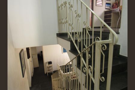 Casa para alugar com 500m², 3 quartos e 5 vagasCorredores