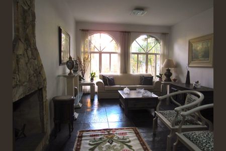 Sala de casa para alugar com 3 quartos, 500m² em Adalgisa, Osasco