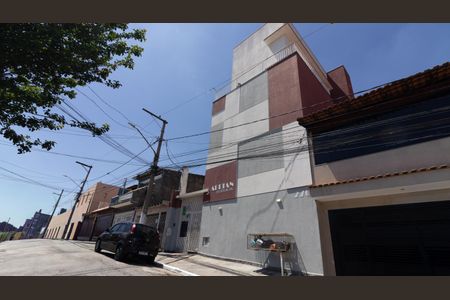 Apartamento para alugar com 42m², 2 quartos e sem vaga Apartamento para alugar com 42m², 2 quartos e sem vagaFachada