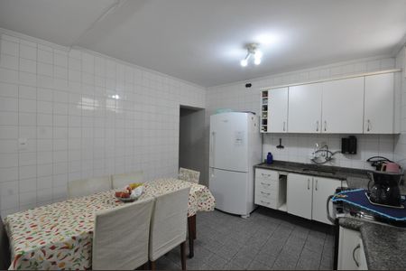 Casa à venda com 200m², 4 quartos e 2 vagasCozinha