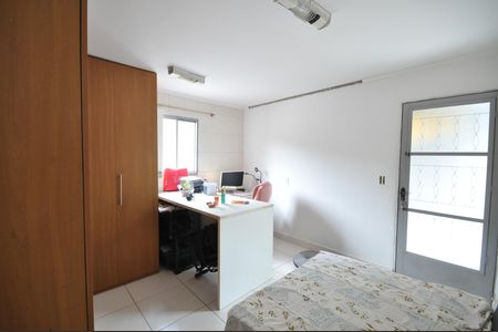 Casa à venda com 200m², 4 quartos e 2 vagasQuarto 3