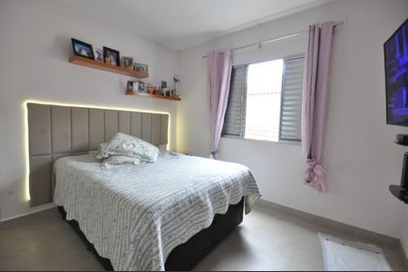 Casa à venda com 200m², 4 quartos e 2 vagasQuarto 2