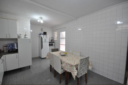 Casa à venda com 200m², 4 quartos e 2 vagasCozinha