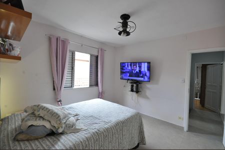 Casa à venda com 200m², 4 quartos e 2 vagasQuarto 2