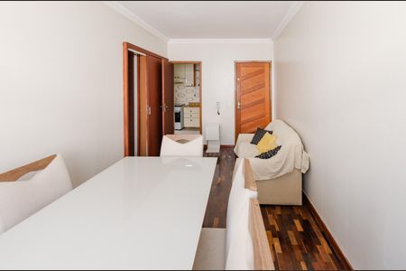 Sala de apartamento para alugar com 2 quartos, 61m² em Calafate, Belo Horizonte