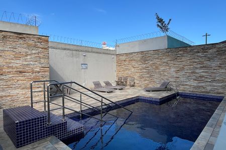 Apartamento para alugar com 60m², 2 quartos e 1 vagaÁrea comum - Piscina