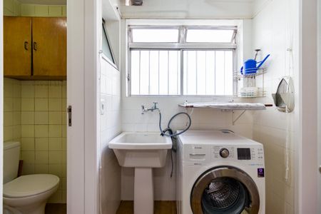 Apartamento à venda com 81m², 3 quartos e 1 vagaÁrea de Serviço