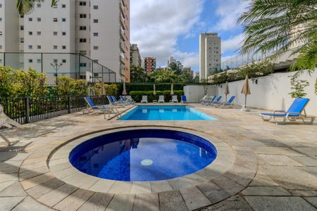 Apartamento à venda com 81m², 3 quartos e 1 vagaÁrea comum