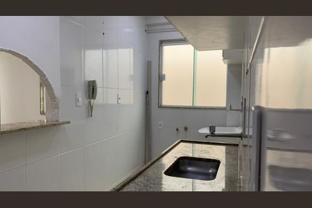 Cozinha de apartamento para alugar com 1 quarto, 40m² em Recreio dos Bandeirantes, Rio de Janeiro