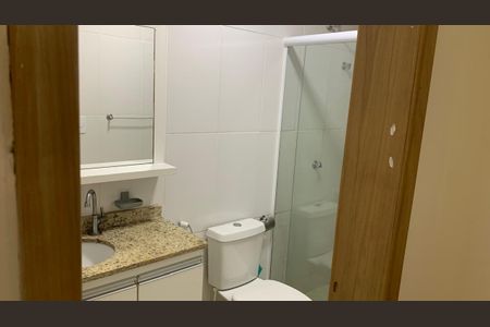 Banheiro de apartamento para alugar com 1 quarto, 40m² em Recreio dos Bandeirantes, Rio de Janeiro
