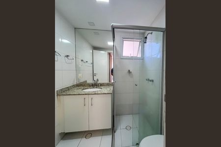 Apartamento à venda com 69m², 2 quartos e 1 vaga Apartamento à venda com 69m², 2 quartos e 1 vagaBanheiro da Suíte