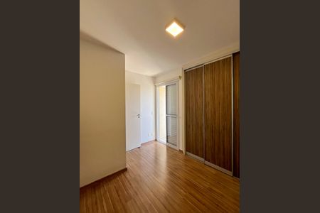 Apartamento à venda com 69m², 2 quartos e 1 vaga Apartamento à venda com 69m², 2 quartos e 1 vagaSuite