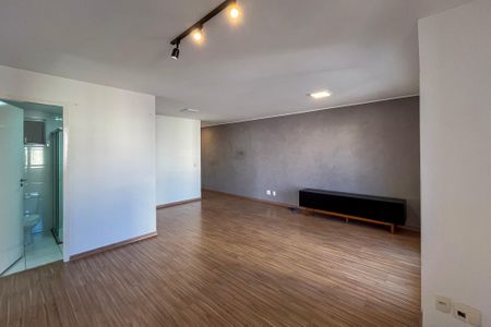 Apartamento à venda com 69m², 2 quartos e 1 vaga Apartamento à venda com 69m², 2 quartos e 1 vagaSala