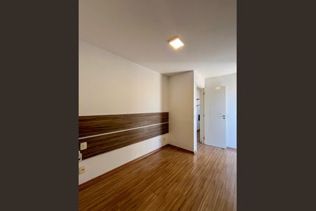 Apartamento à venda com 69m², 2 quartos e 1 vaga Apartamento à venda com 69m², 2 quartos e 1 vagaSuite