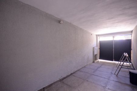 Casa à venda com 50m², 2 quartos e 1 vagaGaragem 