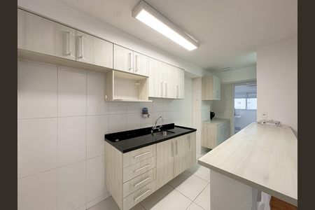 Apartamento para alugar com 108m², 2 quartos e 2 vagasCozinha