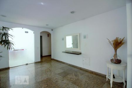 Apartamento para alugar com 45m², 1 quarto e 1 vagaHall