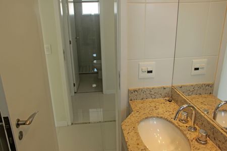 Apartamento para alugar com 69m², 2 quartos e 1 vagaBanheiro da Suíte