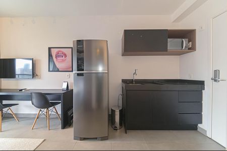 Cozinha de kitnet/studio para alugar com 1 quarto, 29m² em Vila Cordeiro, São Paulo