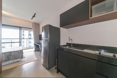 Cozinha de kitnet/studio para alugar com 1 quarto, 29m² em Vila Cordeiro, São Paulo
