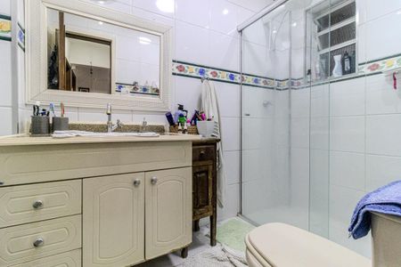 Apartamento à venda com 72m², 2 quartos e 1 vaga Apartamento à venda com 72m², 2 quartos e 1 vagaBanheiro