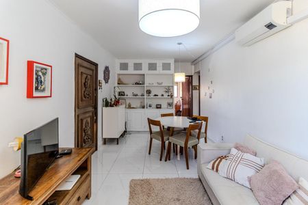 Apartamento à venda com 72m², 2 quartos e 1 vaga Apartamento à venda com 72m², 2 quartos e 1 vagaSala