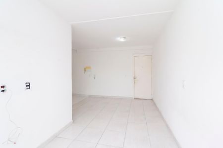 Sala de apartamento para alugar com 2 quartos, 56m² em Jardim Santo Antônio, São Paulo