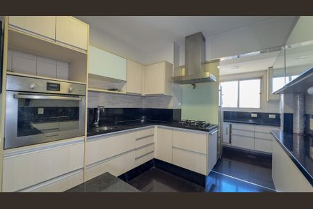 Apartamento para alugar com 97m², 3 quartos e 2 vagasCozinha e Área de Serviço