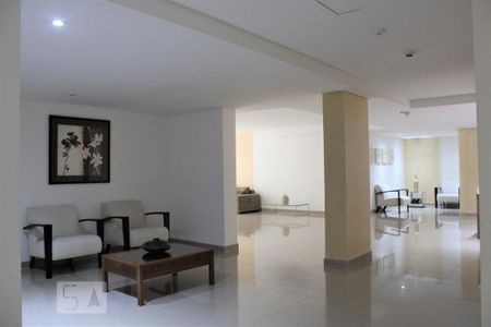 Apartamento à venda com 66m², 2 quartos e 1 vagaÁrea comum